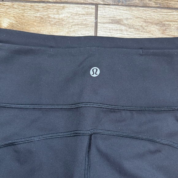 Lululemon Gear Up Crop Legging Size 8 Black Mesh Panel Pockets - Picture 12 of 16